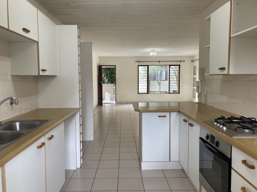 To Let 2 Bedroom Property for Rent in Craighall Park Gauteng