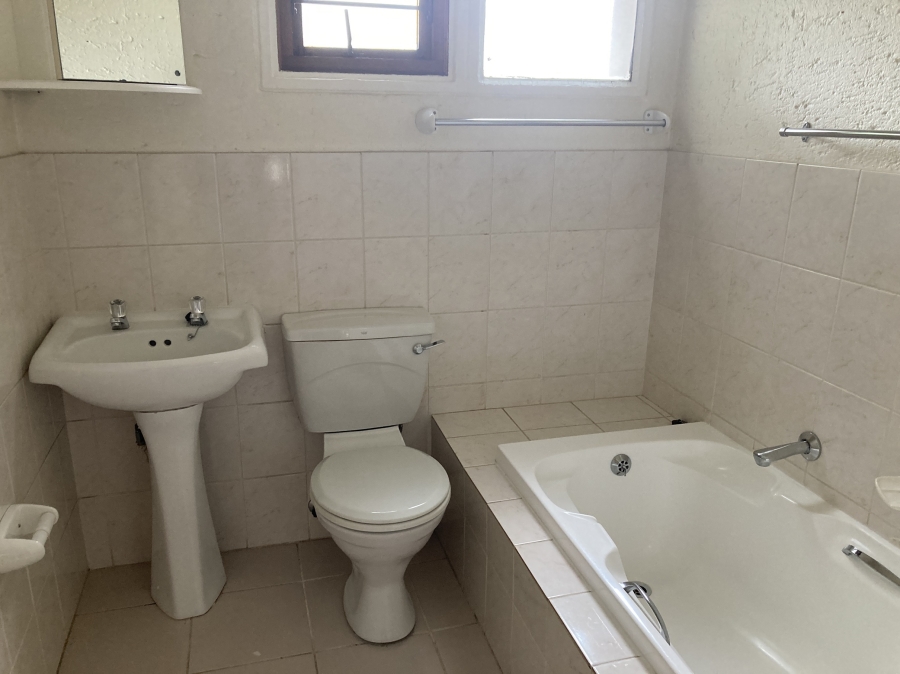 To Let 2 Bedroom Property for Rent in Craighall Park Gauteng