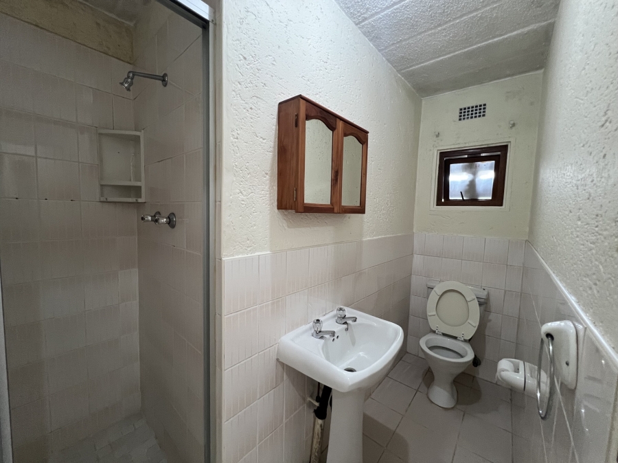 To Let 2 Bedroom Property for Rent in Craighall Park Gauteng