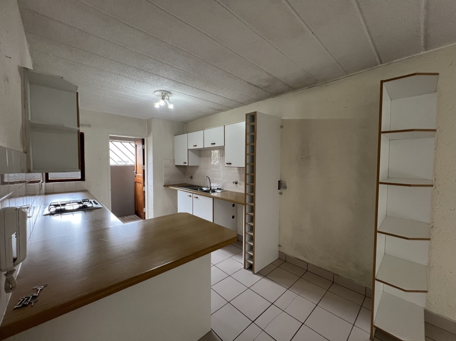 To Let 2 Bedroom Property for Rent in Craighall Park Gauteng