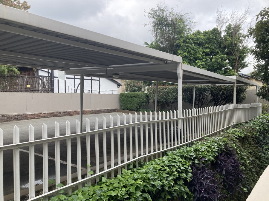 To Let 2 Bedroom Property for Rent in Craighall Park Gauteng
