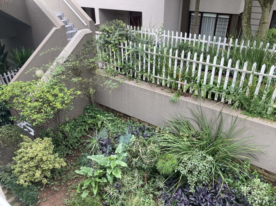 To Let 2 Bedroom Property for Rent in Craighall Park Gauteng