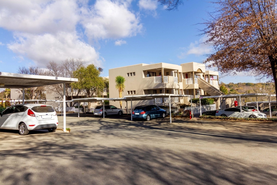 To Let 2 Bedroom Property for Rent in Craighall Park Gauteng