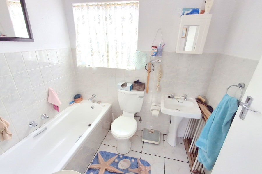 2 Bedroom Property for Sale in Eden Glen Gauteng