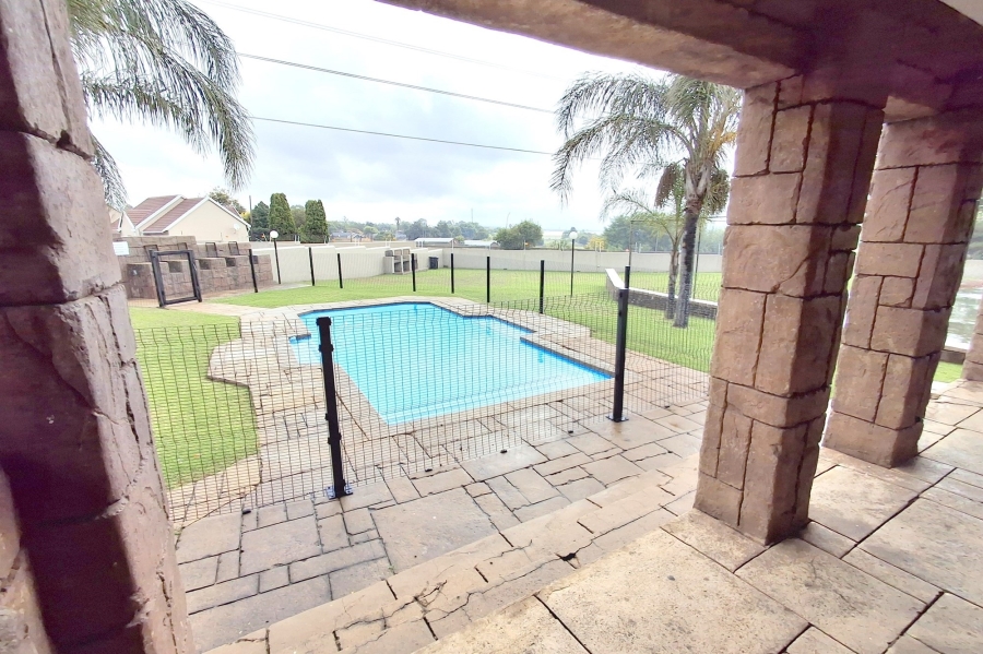 2 Bedroom Property for Sale in Eden Glen Gauteng