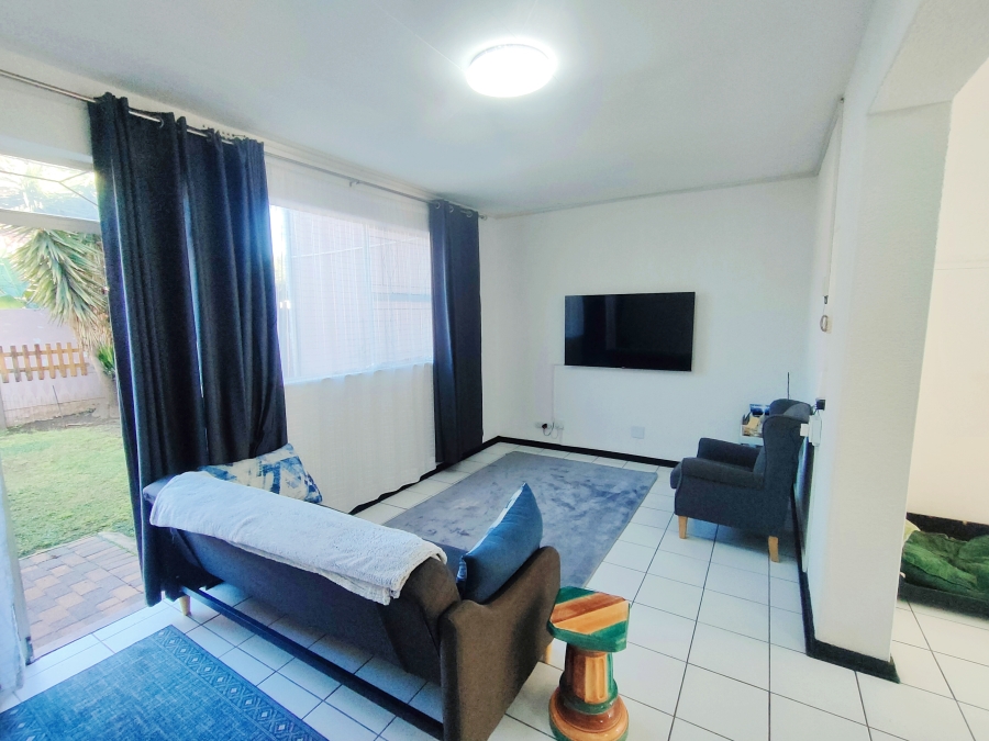 2 Bedroom Property for Sale in Brackenhurst Gauteng