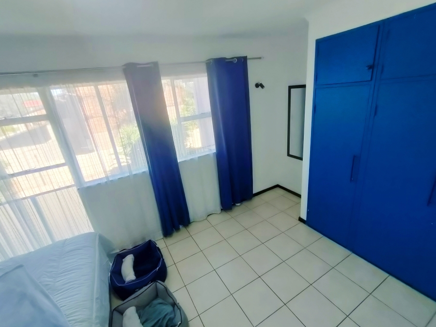 2 Bedroom Property for Sale in Brackenhurst Gauteng