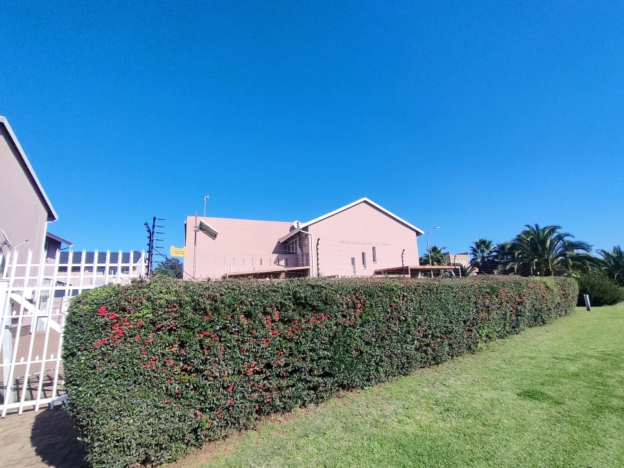 2 Bedroom Property for Sale in Brackenhurst Gauteng