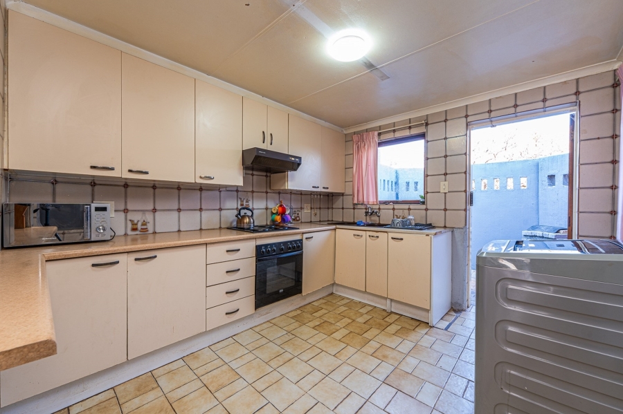 3 Bedroom Property for Sale in Greenhills Gauteng