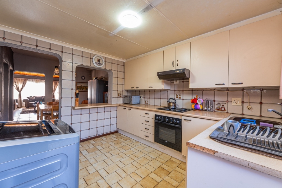 3 Bedroom Property for Sale in Greenhills Gauteng