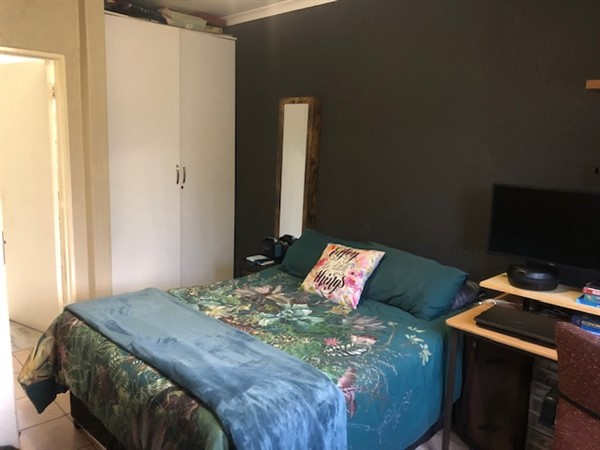 2 Bedroom Property for Sale in Greenstone Hill Gauteng