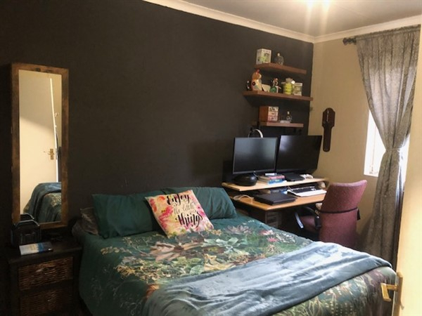 2 Bedroom Property for Sale in Greenstone Hill Gauteng