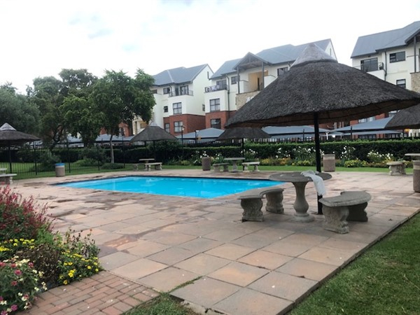 2 Bedroom Property for Sale in Greenstone Hill Gauteng