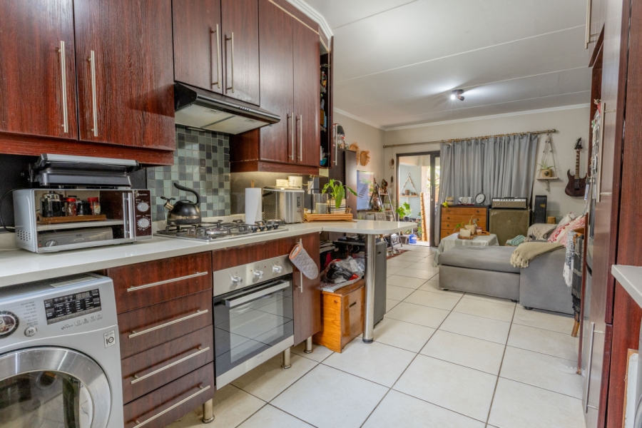 2 Bedroom Property for Sale in Greenstone Hill Gauteng