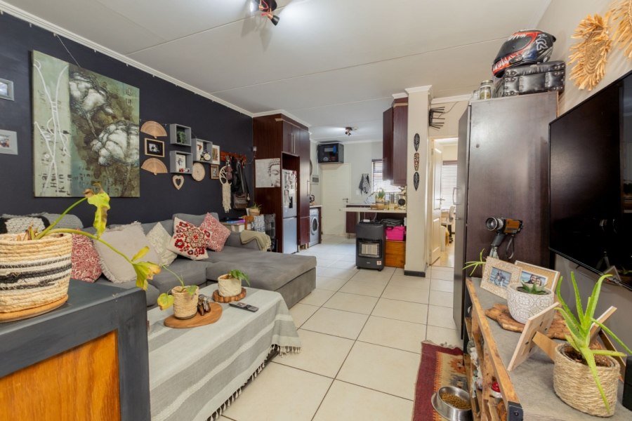 2 Bedroom Property for Sale in Greenstone Hill Gauteng