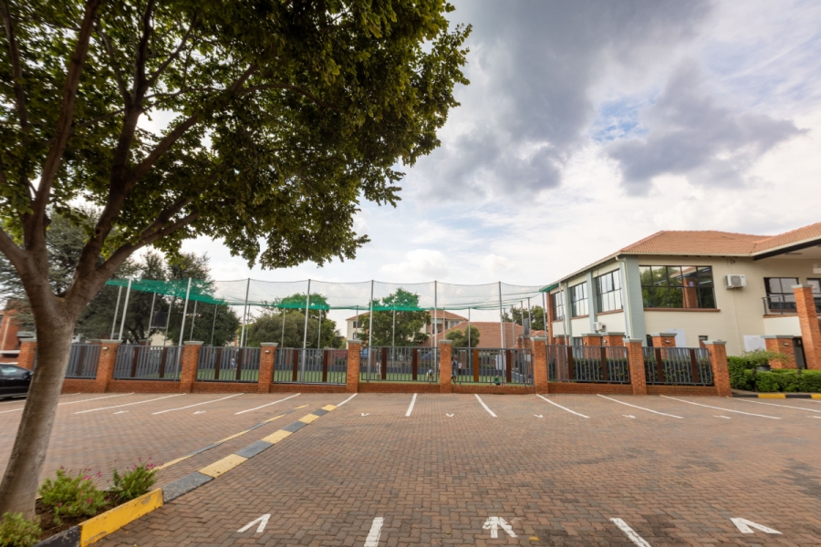 2 Bedroom Property for Sale in Greenstone Hill Gauteng
