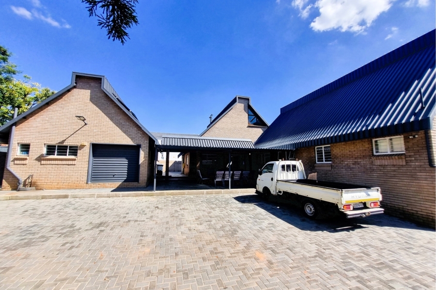 3 Bedroom Property for Sale in Moreleta Park Gauteng