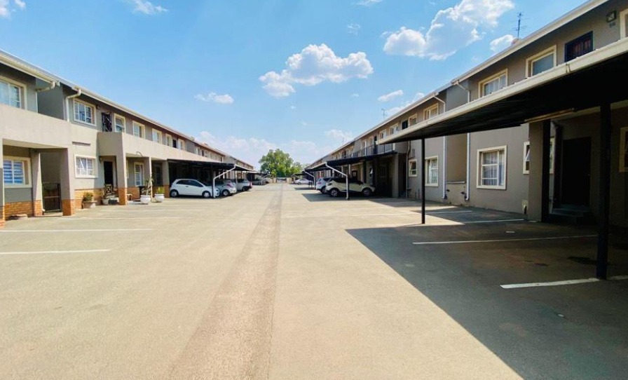 1 Bedroom Property for Sale in Brenthurst Gauteng