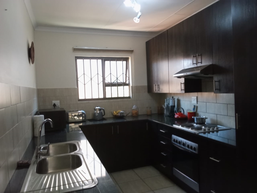 4 Bedroom Property for Sale in Noordwyk Gauteng