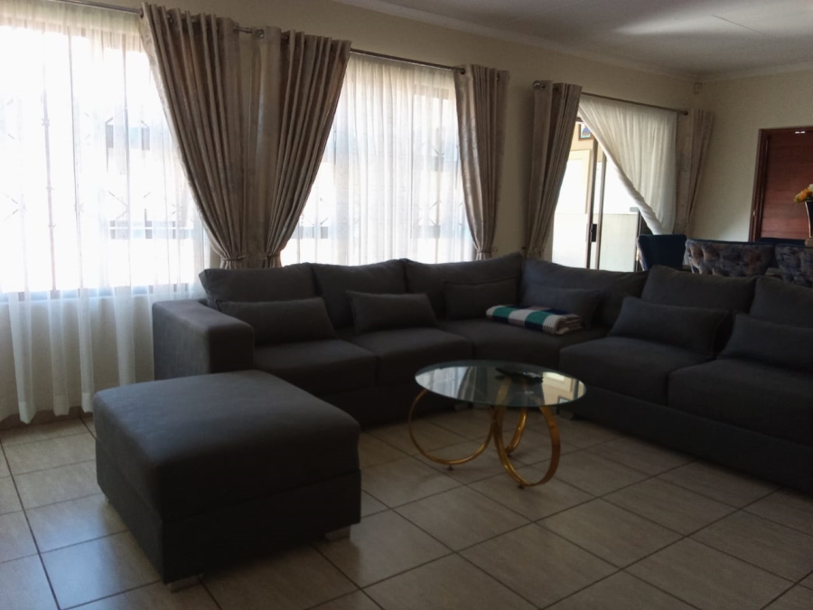 4 Bedroom Property for Sale in Noordwyk Gauteng