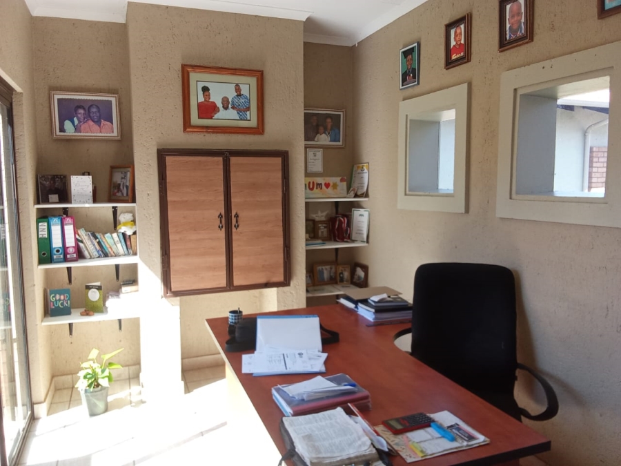 4 Bedroom Property for Sale in Noordwyk Gauteng
