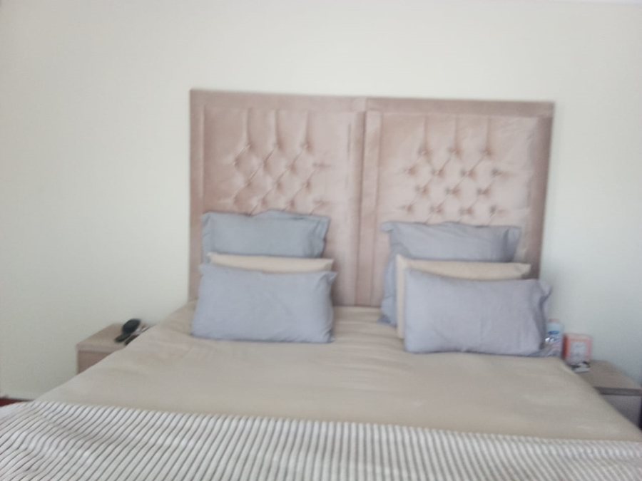 4 Bedroom Property for Sale in Noordwyk Gauteng