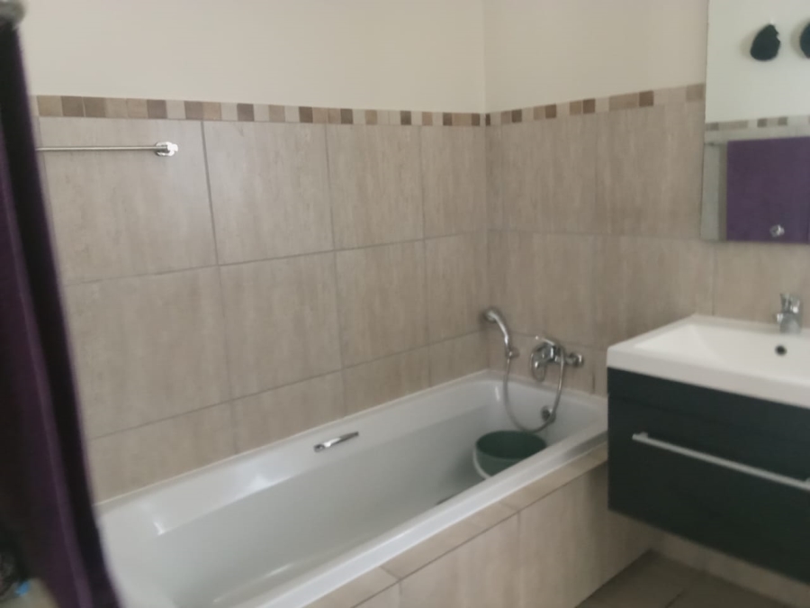 4 Bedroom Property for Sale in Noordwyk Gauteng