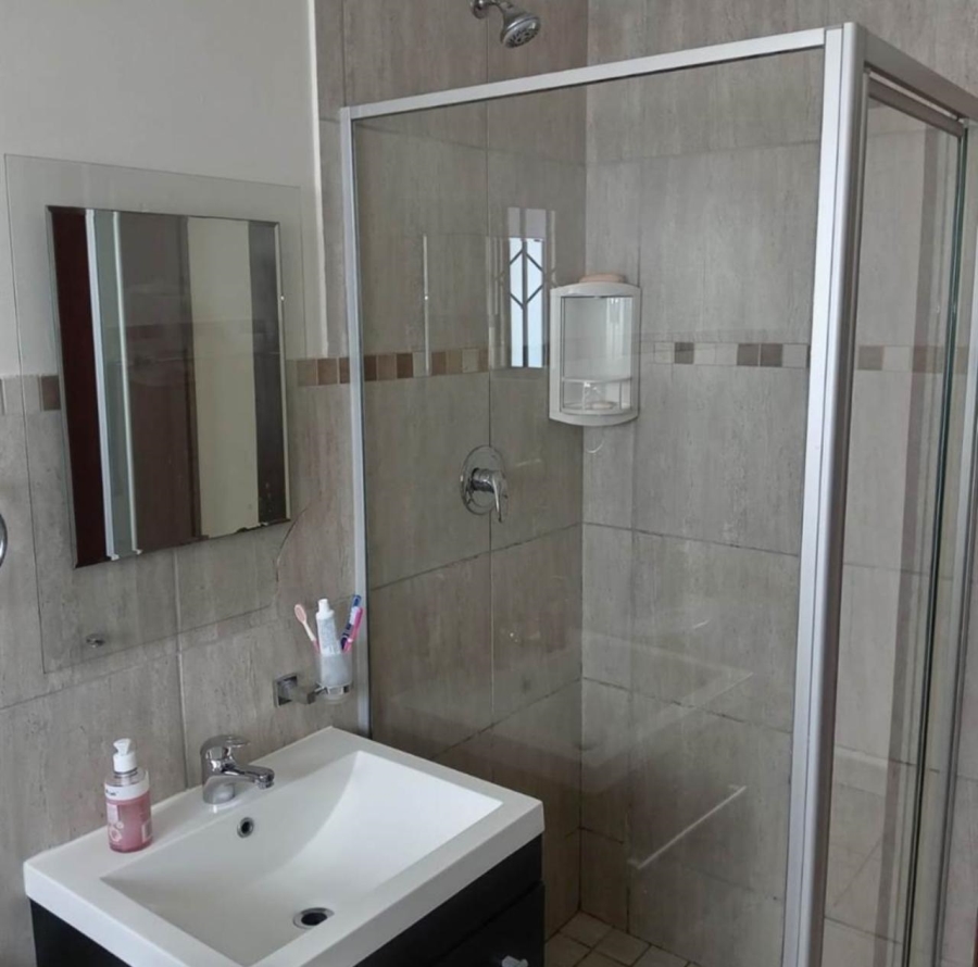 4 Bedroom Property for Sale in Noordwyk Gauteng