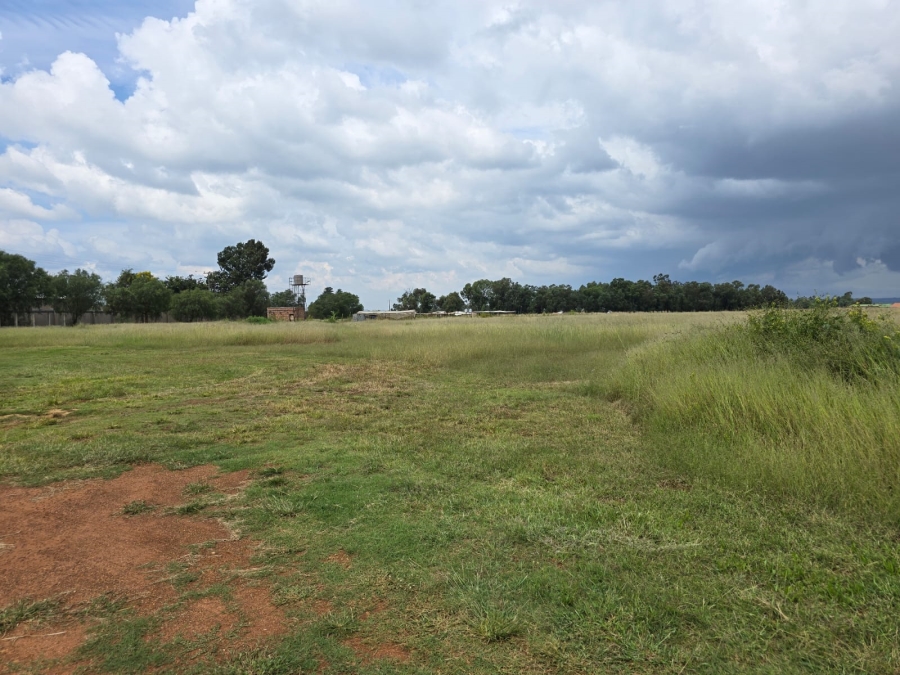 Commercial Property for Sale in Valley Settlements A H Gauteng