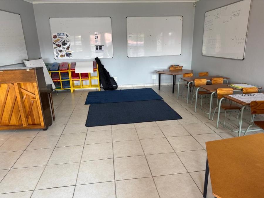 Commercial Property for Sale in Hurlyvale Gauteng