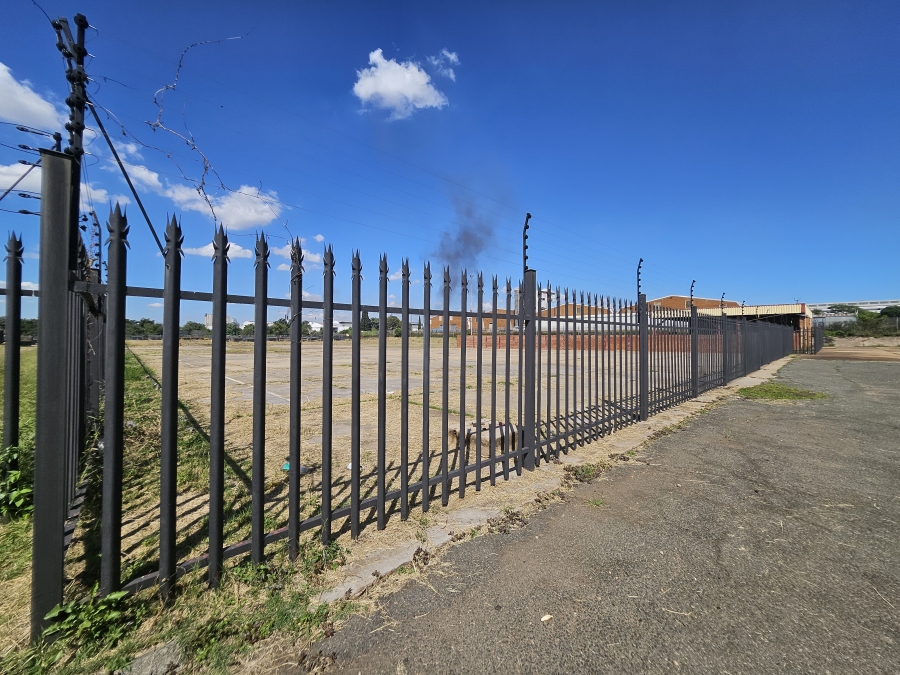 To Let commercial Property for Rent in Rosslyn Gauteng