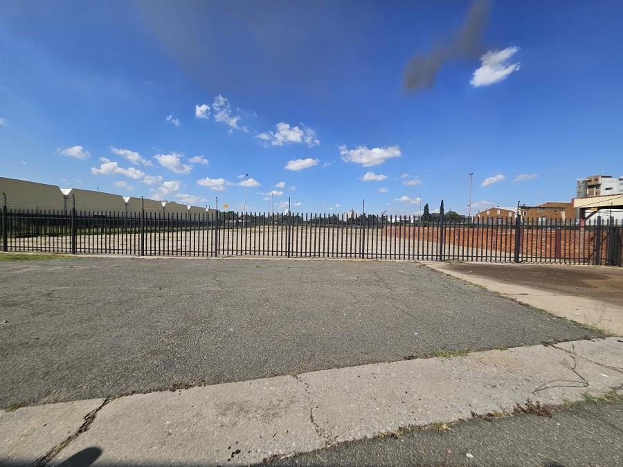 To Let commercial Property for Rent in Rosslyn Gauteng