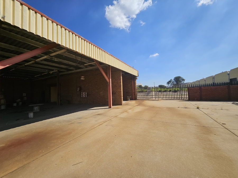 To Let commercial Property for Rent in Rosslyn Gauteng