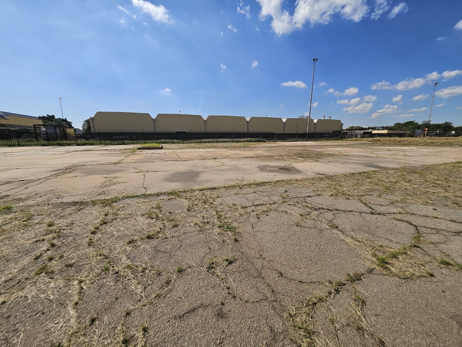To Let commercial Property for Rent in Rosslyn Gauteng