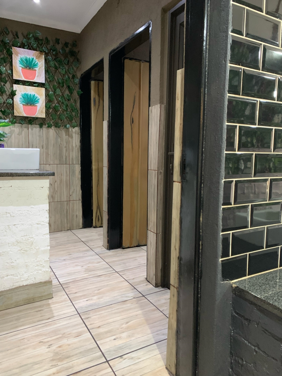 To Let commercial Property for Rent in Bredell Gauteng