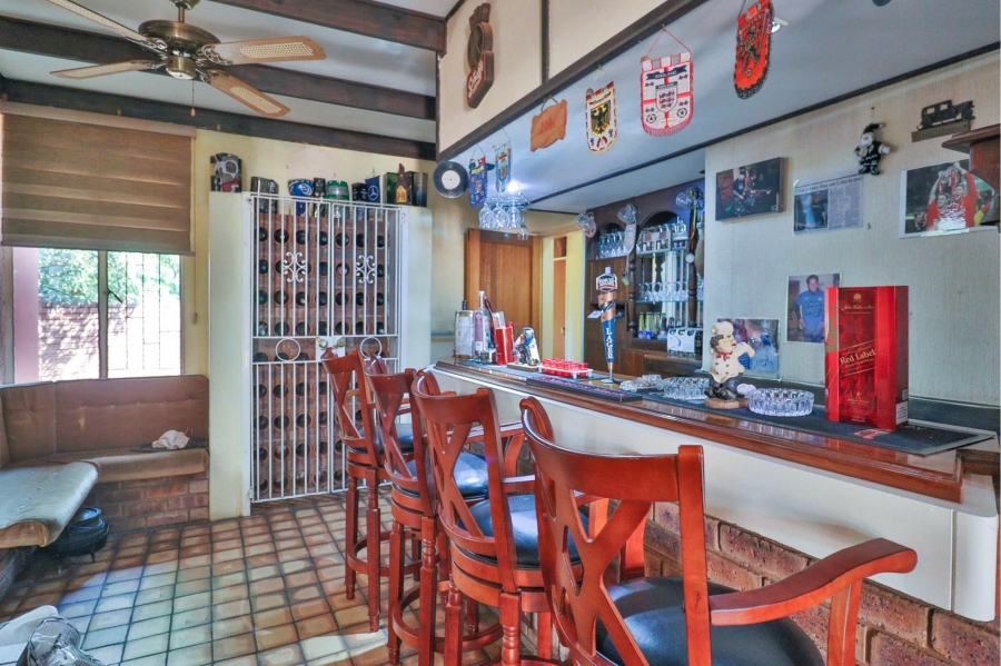 4 Bedroom Property for Sale in Wierda Park Gauteng