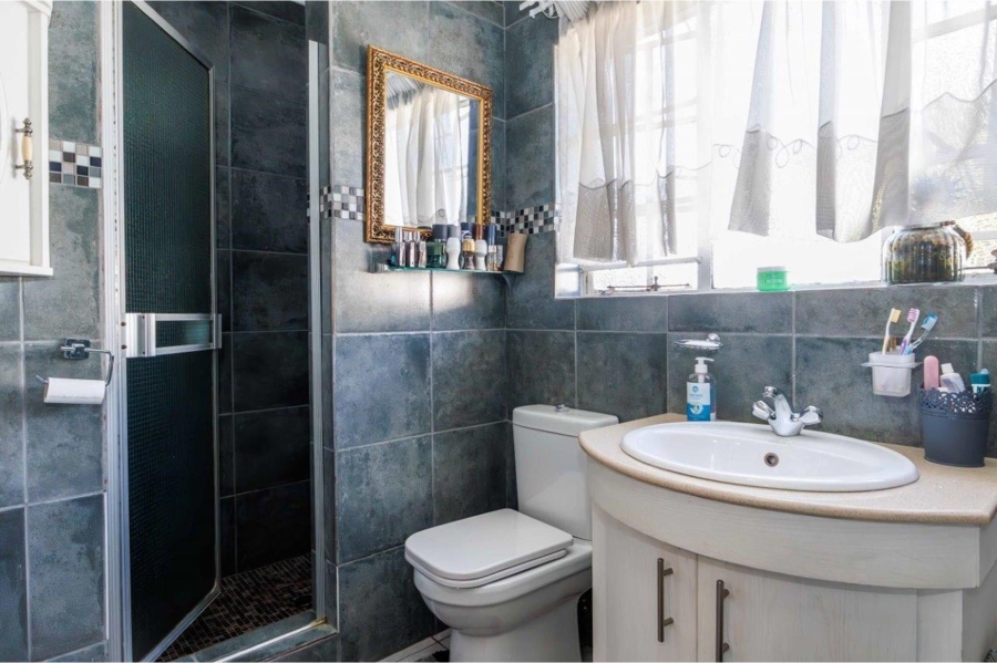 3 Bedroom Property for Sale in Eden Glen Gauteng