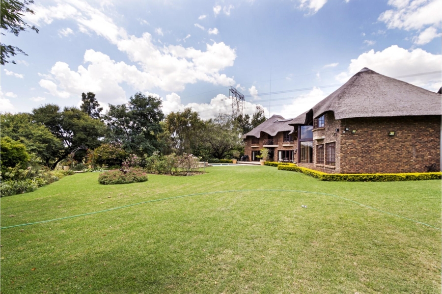 5 Bedroom Property for Sale in Mnandi Gauteng