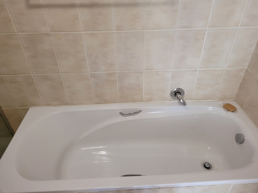 To Let 1 Bedroom Property for Rent in Constantia Park Gauteng