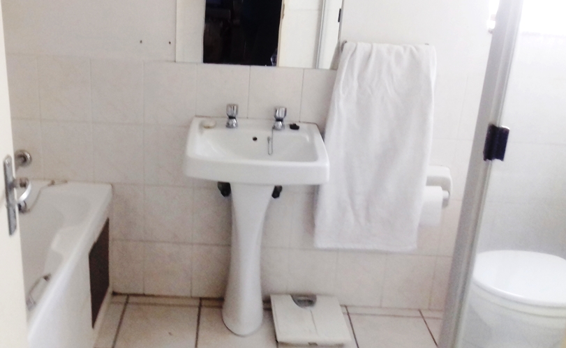 2 Bedroom Property for Sale in Sunninghill Gauteng