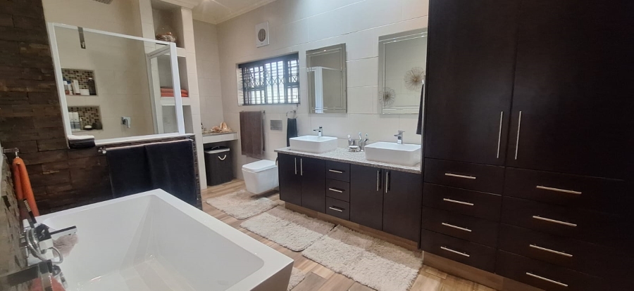 4 Bedroom Property for Sale in Glen Harvie Gauteng
