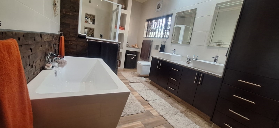 4 Bedroom Property for Sale in Glen Harvie Gauteng