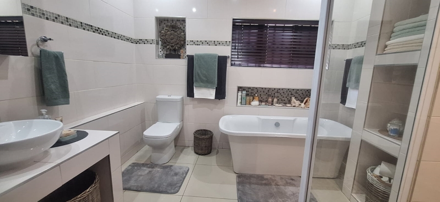 4 Bedroom Property for Sale in Glen Harvie Gauteng