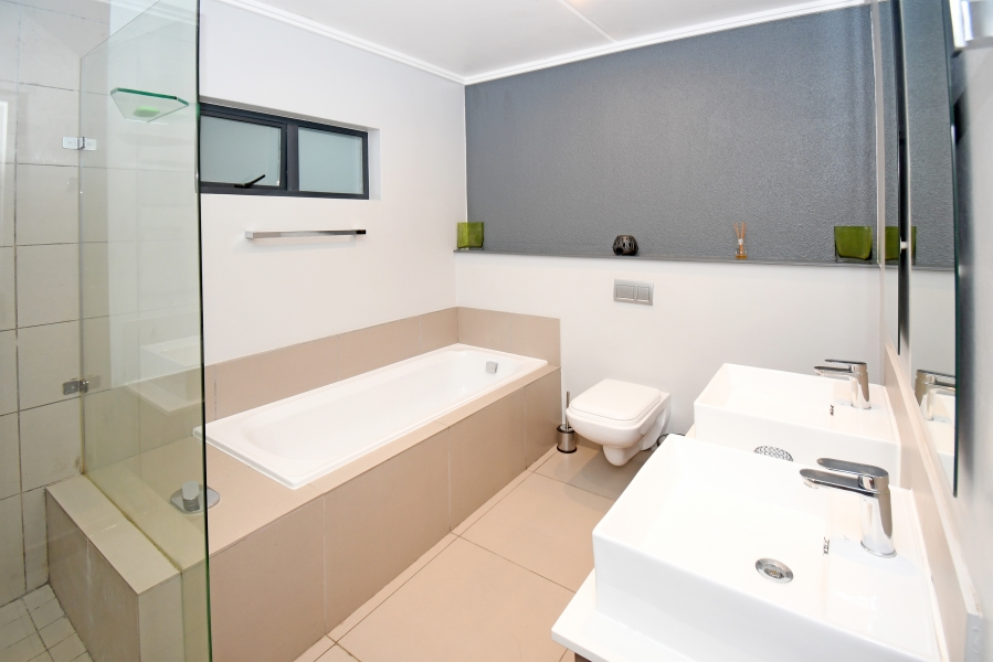 2 Bedroom Property for Sale in Morningside Gauteng