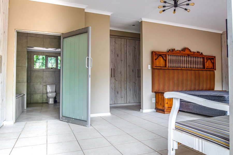 To Let 5 Bedroom Property for Rent in Constantia Kloof Gauteng