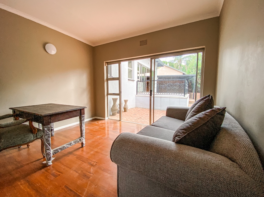 To Let 5 Bedroom Property for Rent in Constantia Kloof Gauteng