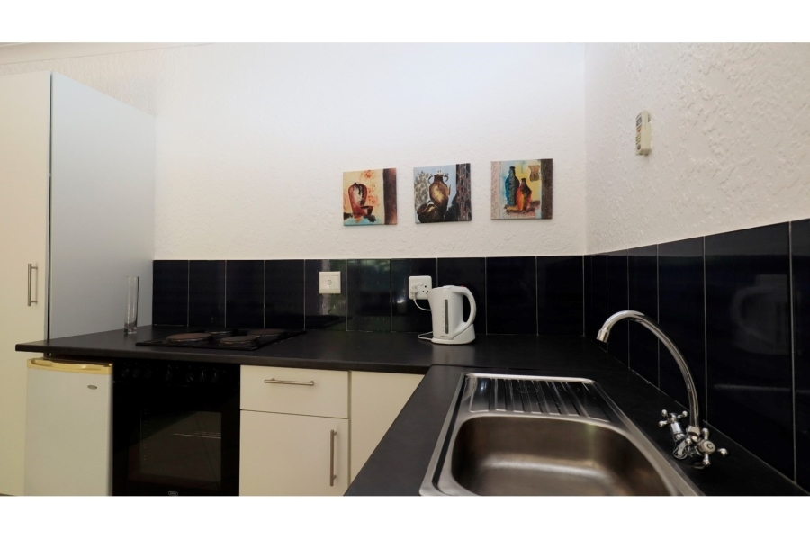To Let 1 Bedroom Property for Rent in Savoy Estate Gauteng