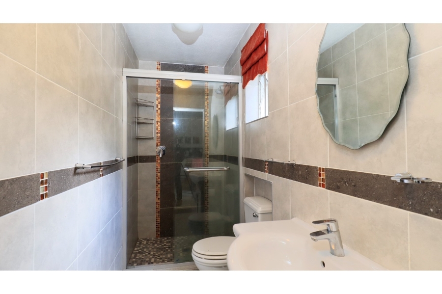 To Let 1 Bedroom Property for Rent in Savoy Estate Gauteng