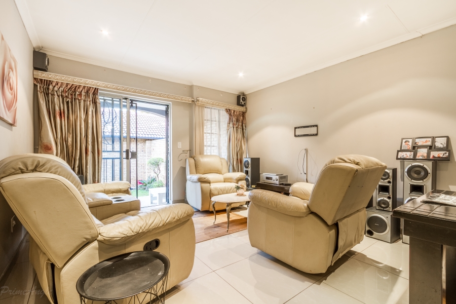 3 Bedroom Property for Sale in Equestria Gauteng
