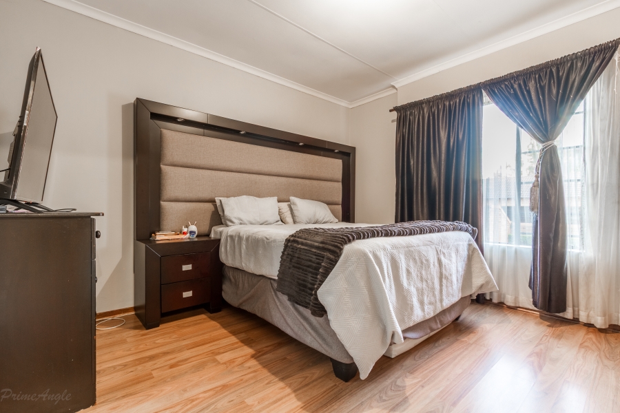 3 Bedroom Property for Sale in Equestria Gauteng